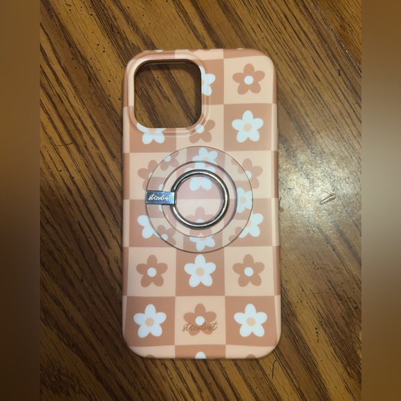 Phone case - Picture 1 of 3